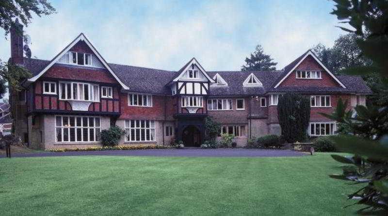 De Vere Venues Branksome Hotel Haslemere Exterior photo